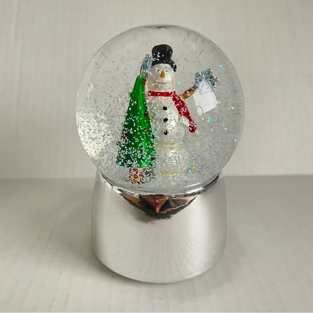 TOWLE SILVERSMITHS Snowman Christmas Tree Snow Globe MUSIC BOX Holiday Decor